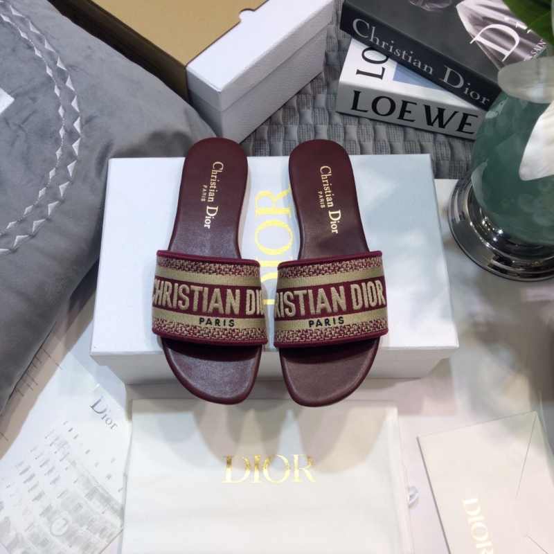 ch**an D*or slippers